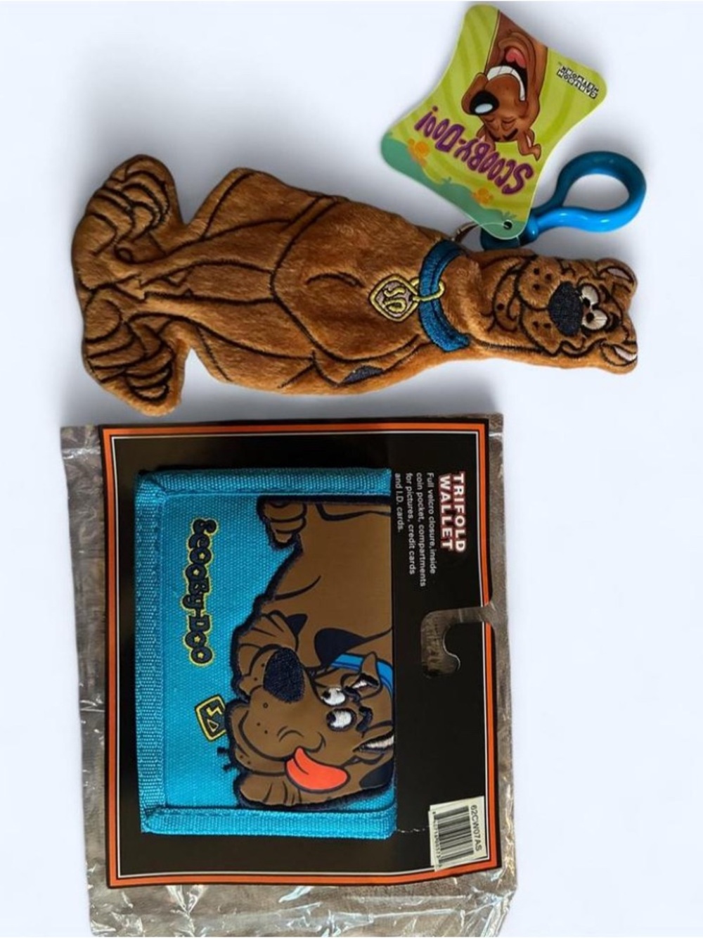 Scooby-Doo Kids Blue Scooby Plush Keychain and Wallet Set